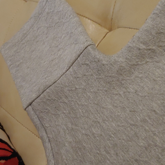 Loft Top - Picture 3 of 6